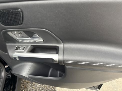 Certified 2025 Mercedes-Benz GLB 250 4MATIC image 15