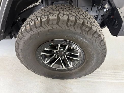 Used 2024 Jeep Wrangler Unlimited Rubicon AWD/4WD image 10