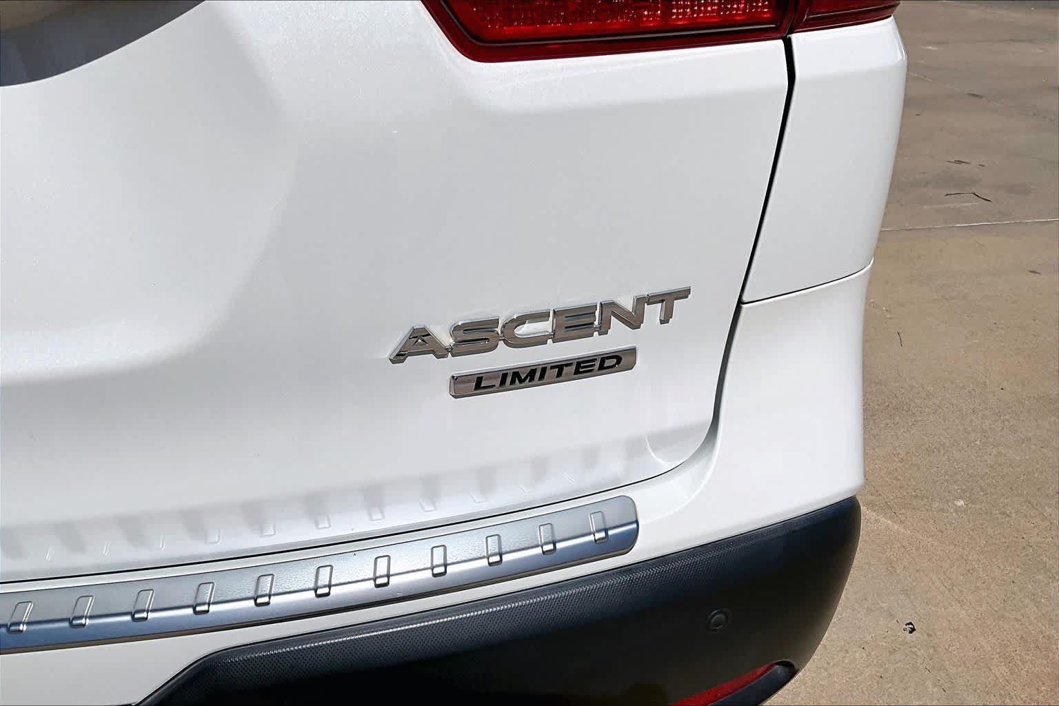 Used 2021 Subaru Ascent Limited AWD/4WD image 10