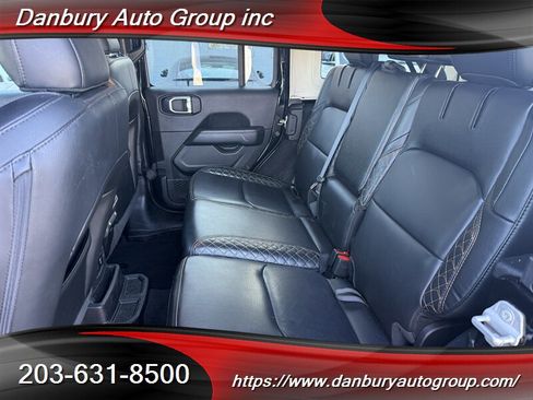 Used 2021 Jeep Wrangler Unlimited Sahara image 13