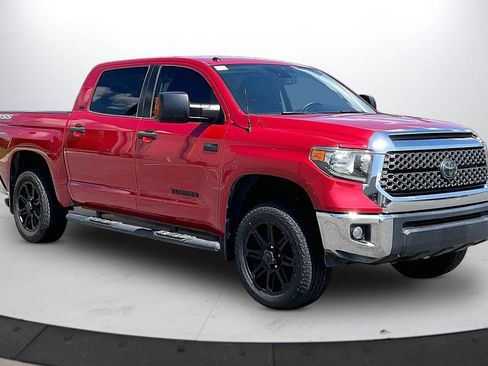 Used 2019 Toyota Tundra SR5 w/ SR5 Upgrade Package AWD/4WD image 2