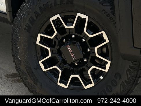 New 2026 GMC Sierra 2500 AT4X AWD/4WD image 9