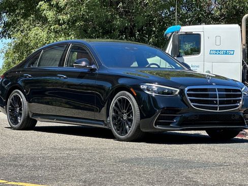 Used 2023 Mercedes-Benz S 580e 4MATIC Sedan image 6
