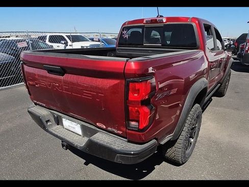 Used 2024 Chevrolet Colorado ZR2 w/ ZR2 Convenience Package III image 5