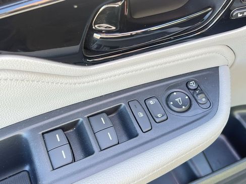 Used 2023 Honda Odyssey Elite image 26