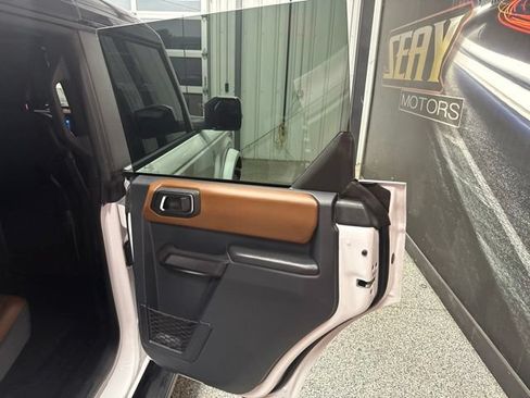 Used 2024 Ford Bronco Outer Banks AWD/4WD image 25