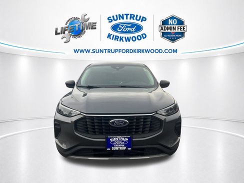 Used 2023 Ford Escape Active w/ Tech Pack #1 AWD/4WD image 10