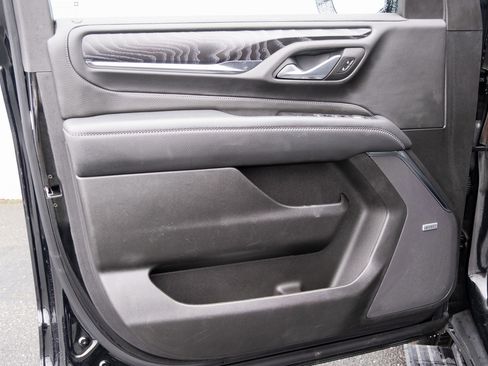 Used 2024 GMC Yukon Denali image 15