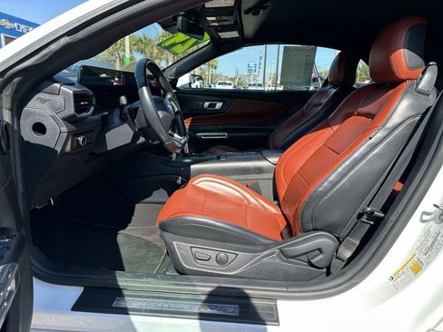 Used 2024 Ford Mustang Premium image 20