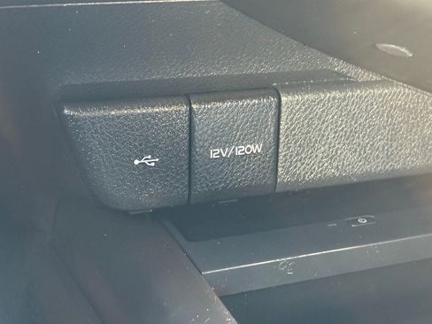 Used 2024 Toyota Camry XLE FWD image 24