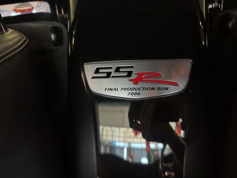 Used 2006 Chevrolet SSR w/ Preferred Equipment Group image 12