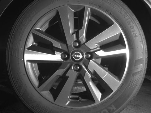 Used 2025 Nissan Versa SV image 14