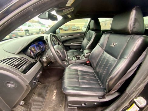 Used 2017 Chrysler 300 S w/ 300S Premium Group image 22