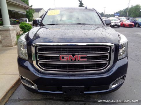 Used 2017 GMC Yukon SLT image 33