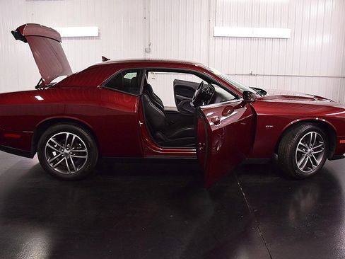 Used 2018 Dodge Challenger GT w/ GT Interior Package image 30