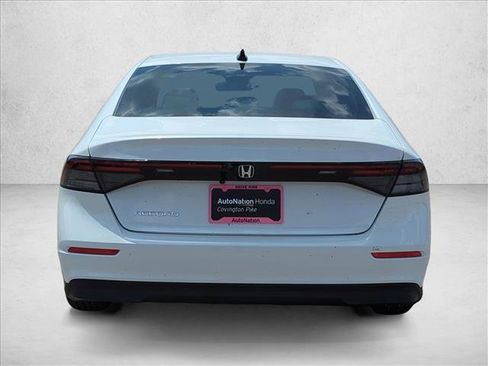 New 2025 Honda Accord SE image 8