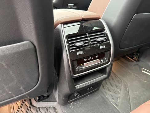 Used 2025 BMW X5 xDrive50e w/ M Sport Package AWD/4WD image 25