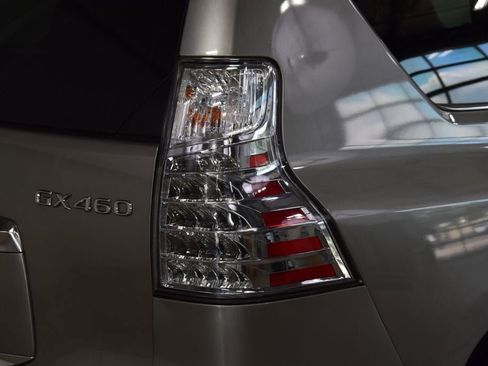 Used 2022 Lexus GX 460 Premium w/ Premium Package AWD/4WD image 18