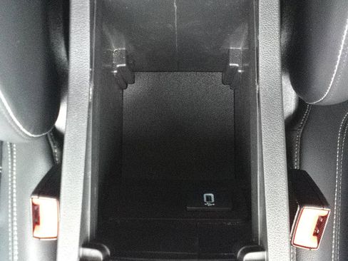 Used 2019 Ford Escape Titanium image 20