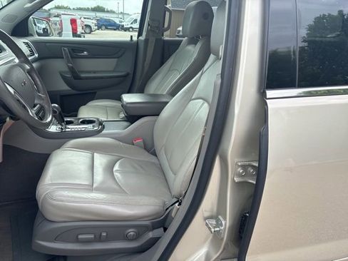 Used 2014 GMC Acadia SLT FWD image 9