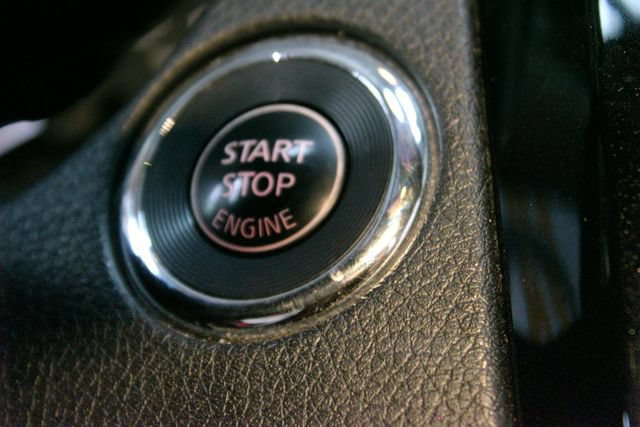 Used 2017 Nissan Rogue SV AWD/4WD image 25