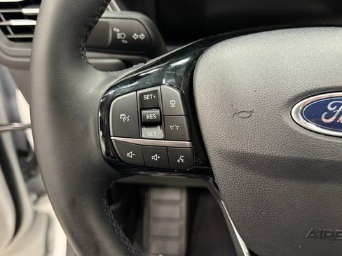 Used 2024 Ford Escape SE image 19