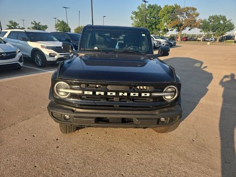 Used 2024 Ford Bronco Outer Banks AWD/4WD image 2