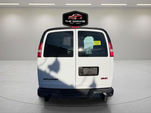Used 2019 GMC Savana 2500 w/ Driver Convenience Package image 6