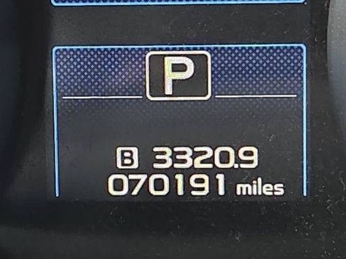 Used 2017 Subaru Outback 3.6R Limited AWD/4WD image 8