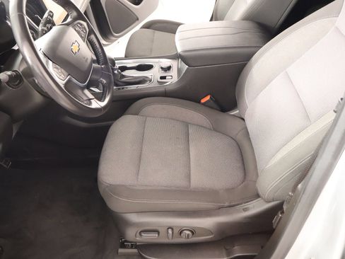 Used 2022 Chevrolet Traverse LT AWD/4WD image 11