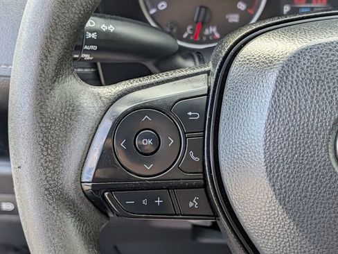 Used 2022 Toyota RAV4 XLE AWD/4WD image 20