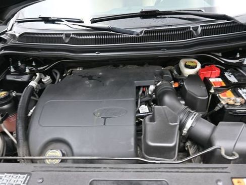 Used 2017 Ford Explorer XLT FWD image 30
