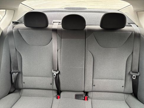 Used 2025 Kia K4 FWD image 39