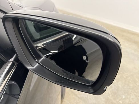 New 2025 Honda Pilot Touring image 13