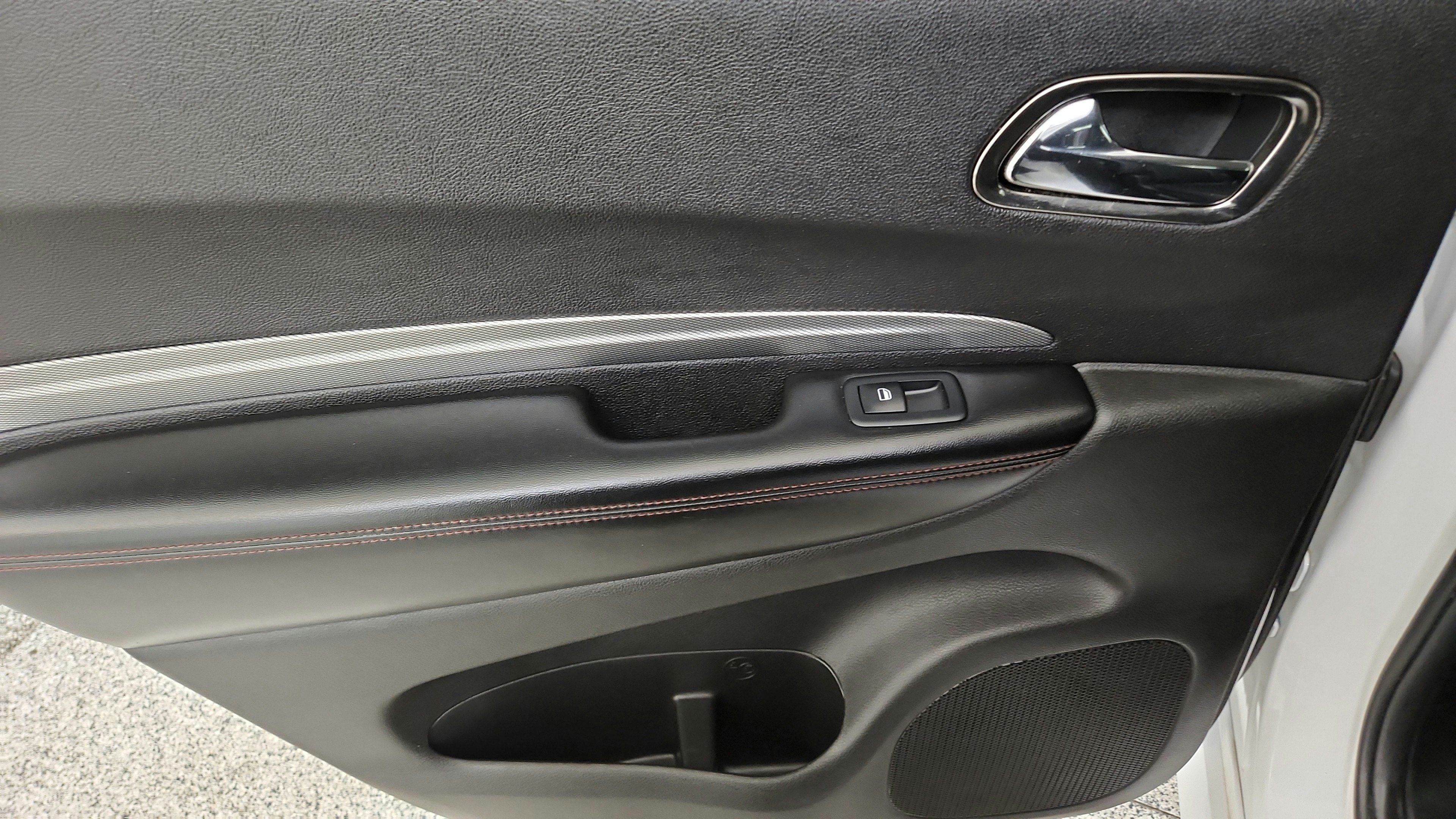 Used 2018 Dodge Durango GT w/ Premium Group AWD/4WD image 28