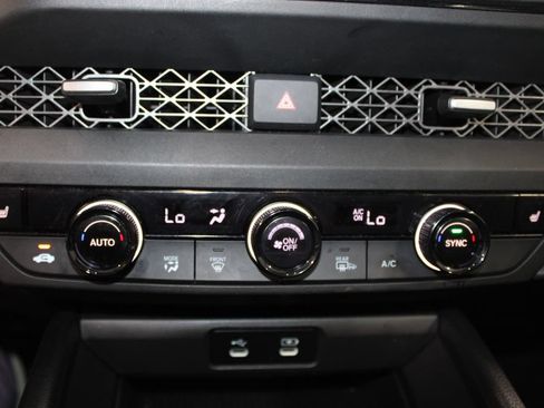 Used 2025 Honda Accord SE image 29