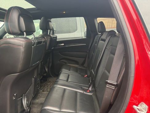 Used 2021 Jeep Grand Cherokee Trailhawk w/ Trailhawk Luxury Group image 3