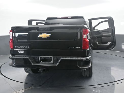 Used 2023 Chevrolet Silverado 1500 Custom image 75