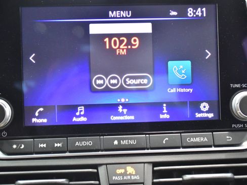 Used 2025 Nissan Altima 2.5 SV image 23