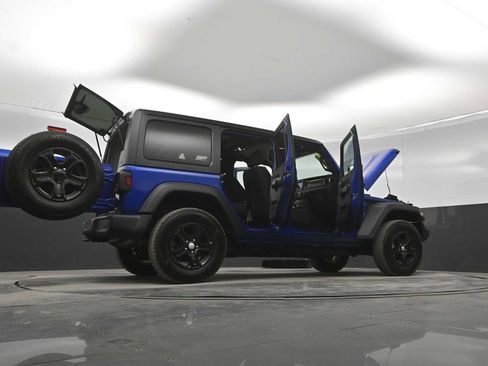 Used 2019 Jeep Wrangler Unlimited Sport S AWD/4WD image 45