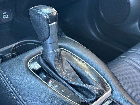 Used 2023 Honda HR-V EX-L image 18