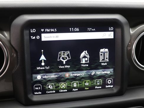 Used 2023 Jeep Gladiator Overland image 19