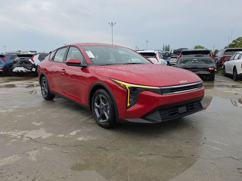 New 2026 Kia K4 FWD image 2