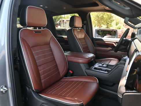 Used 2026 GMC Sierra 2500 Denali Ultimate w/ Max Trailering Package image 18