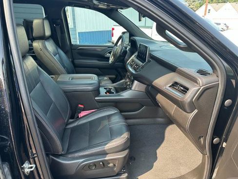 Used 2021 Chevrolet Suburban RST AWD/4WD image 14