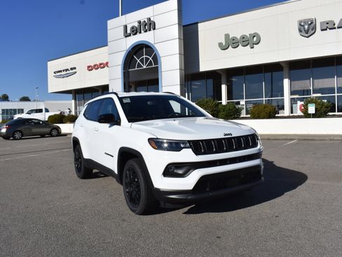 New 2026 Jeep Compass Latitude image 1