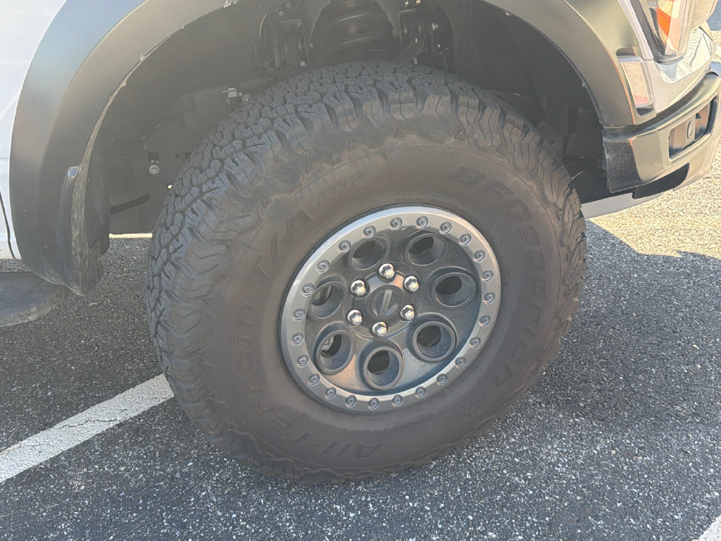 Used 2025 Ford F150 Raptor AWD/4WD image 9