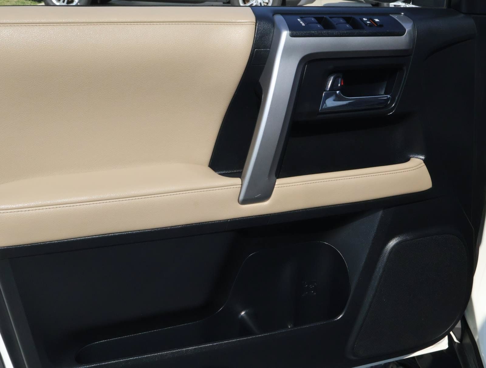 Used 2021 Toyota 4Runner SR5 Premium w/ Moonroof Package AWD/4WD image 16