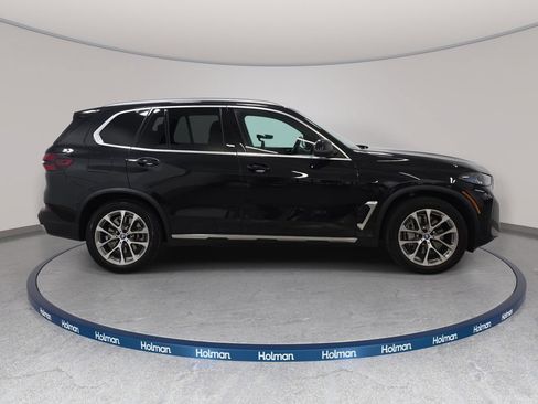 Used 2025 BMW X5 xDrive50e AWD/4WD image 5