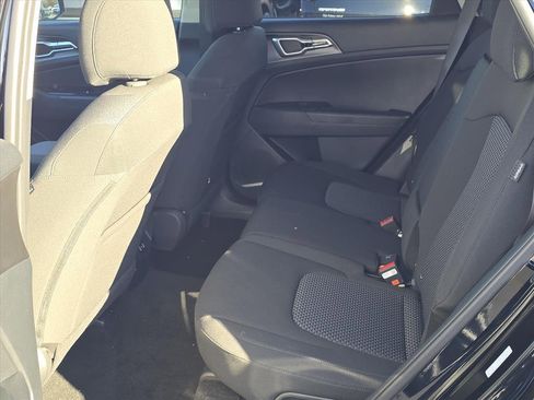 New 2026 Kia Sportage LX image 10